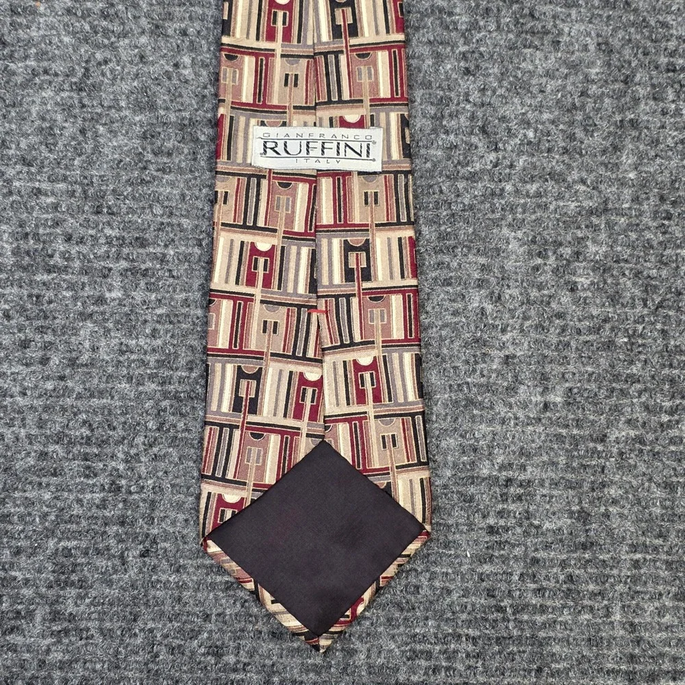 Vintage Gianfranco Ruffini Italy Abstract Silk Tie Men's Burgundy Tan Grey Short